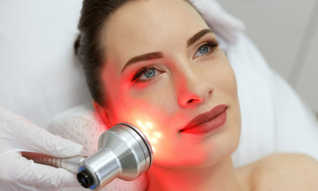 led light therapy benefits for skin